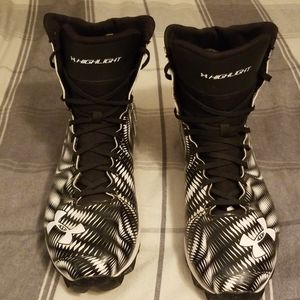 Under armour foot ball cleats (turf)